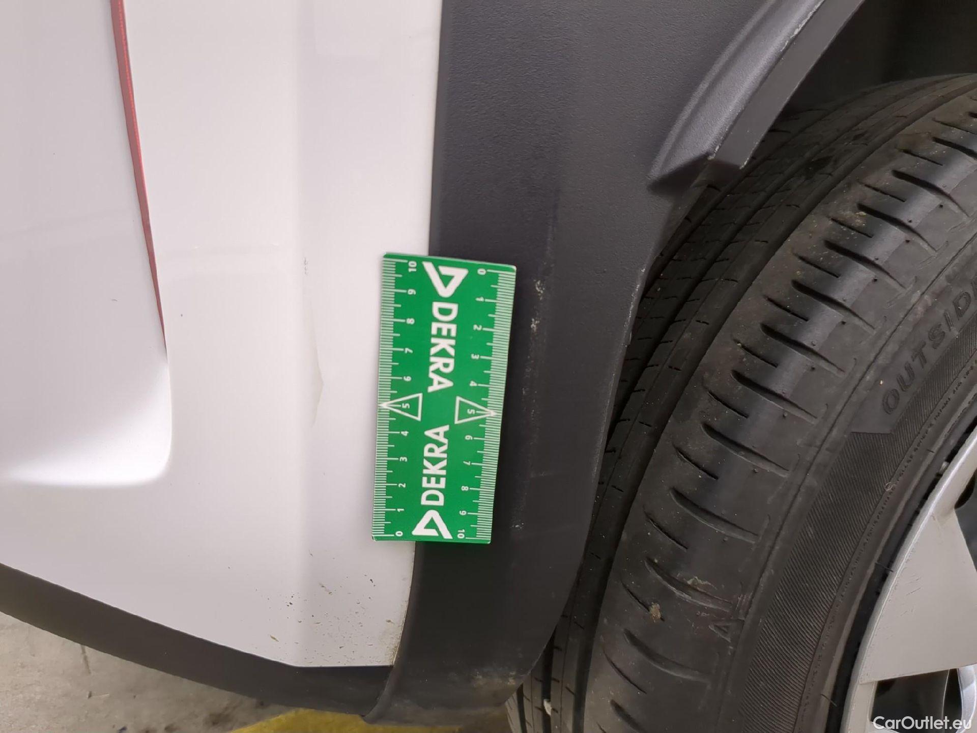  Toyota  Yaris Cross TOYOTA  Hybride / 2021 / 5P / SUV 1.5 HYBRID 116H DYNAMIC AUTO #8