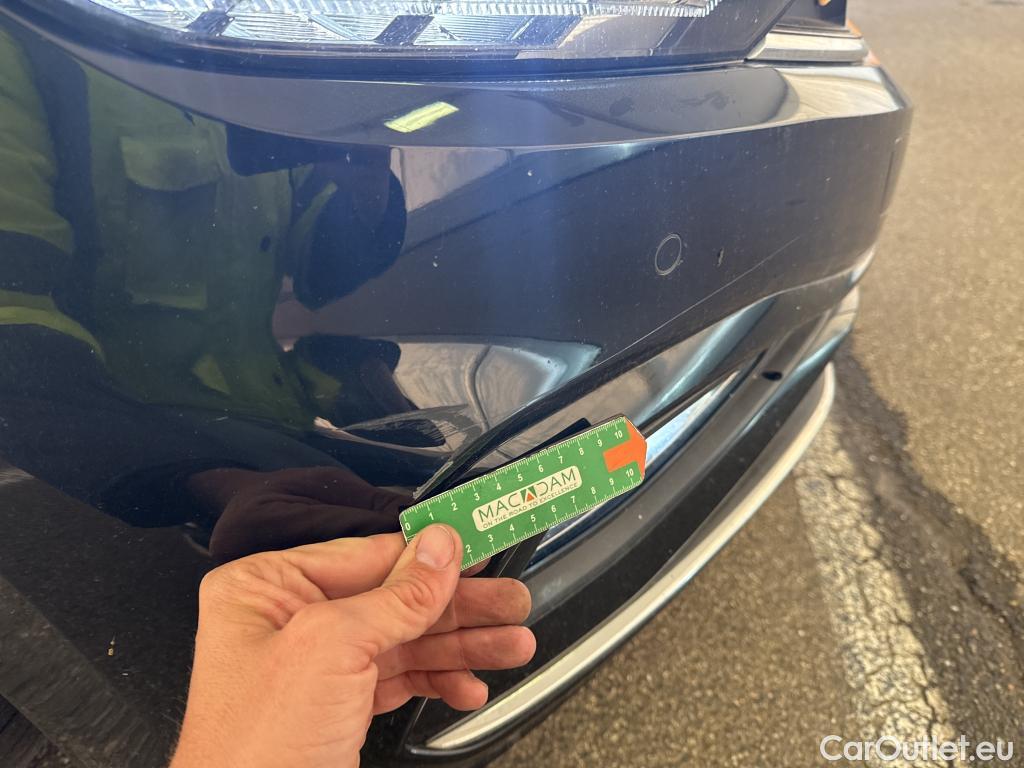  Volkswagen  Passat VOLKSWAGEN  / 2019 / 4P / Berline 2.0 TDI EVO SCR 200 4WD DSG7 R LINE #7