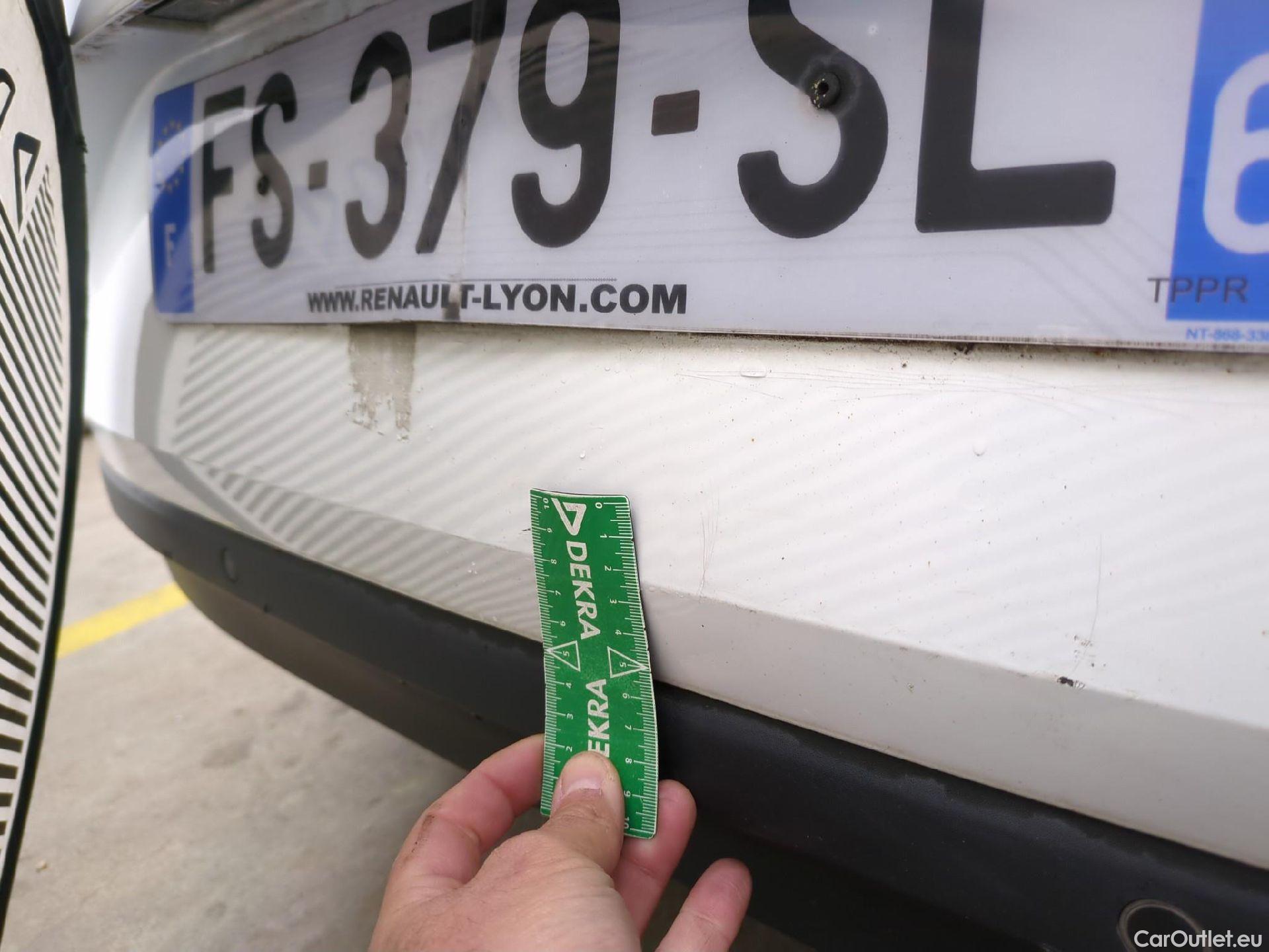  Renault  Megane  IV Berline 5pt. Société Air Nav 1.5 dCi 90CV BVM6 E6 #24