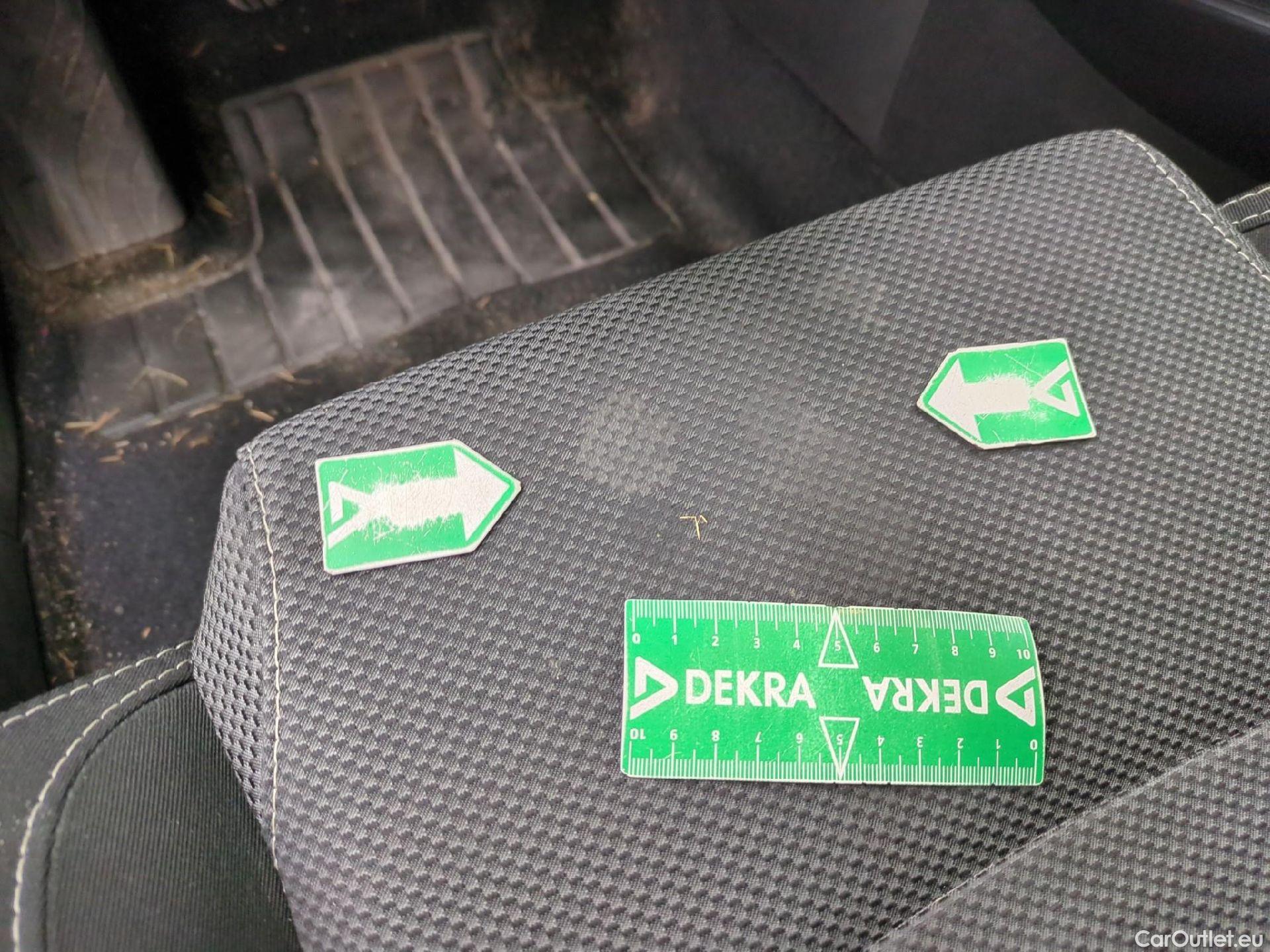  Renault  Megane  IV Berline 5pt. Société Air Nav 1.5 dCi 90CV BVM6 E6 #1