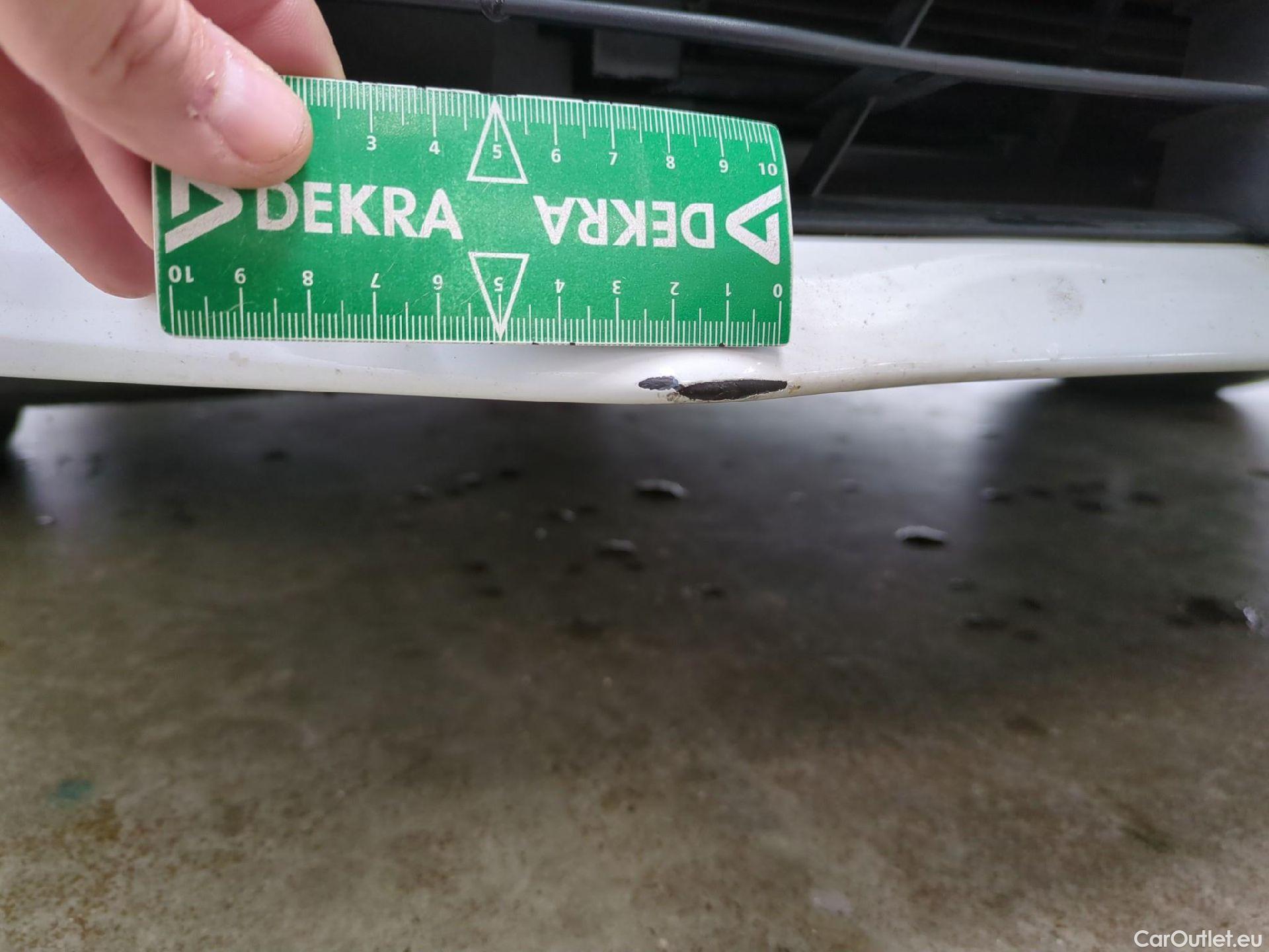  Renault  Megane  IV Berline 5pt. Société Air Nav 1.5 dCi 90CV BVM6 E6 #16