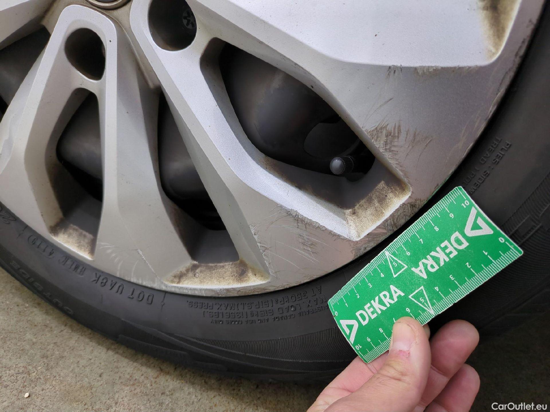  Renault  Megane  IV Berline 5pt. Société Air Nav 1.5 dCi 90CV BVM6 E6 #7