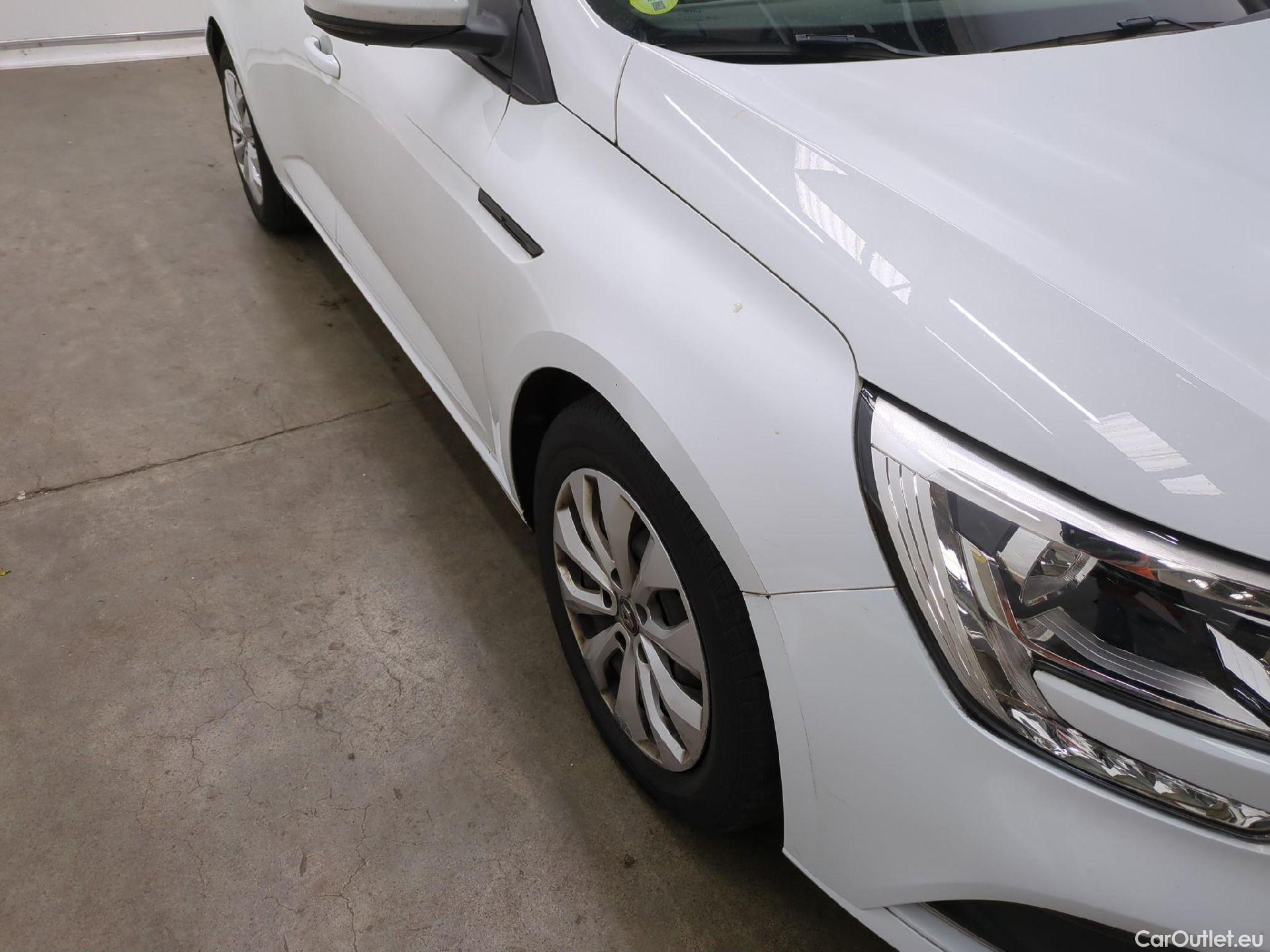  Renault  Megane  IV Berline 5pt. Société Air Nav 1.5 dCi 90CV BVM6 E6 #12