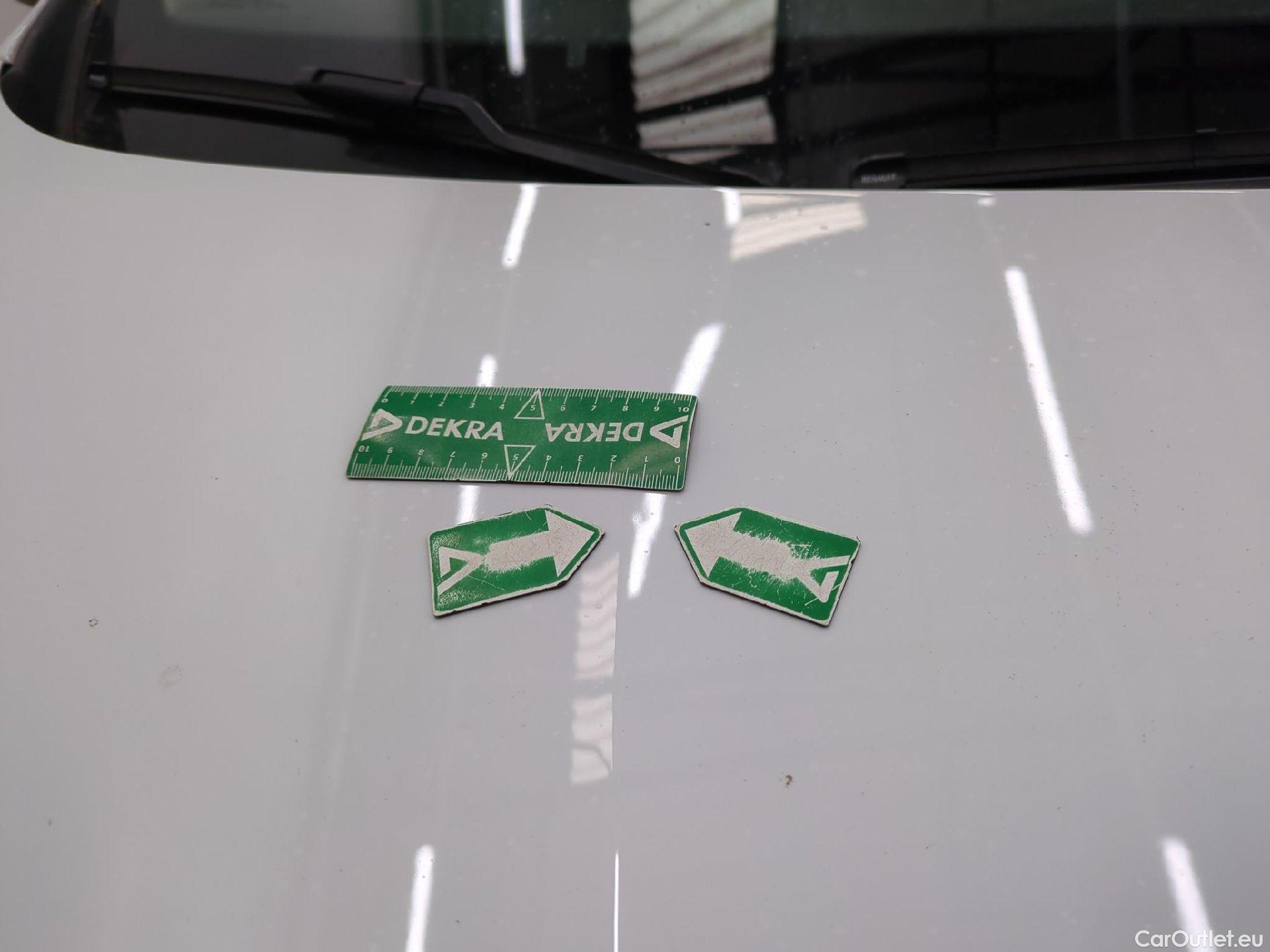  Renault  Megane  IV Berline 5pt. Société Air Nav 1.5 dCi 90CV BVM6 E6 #20