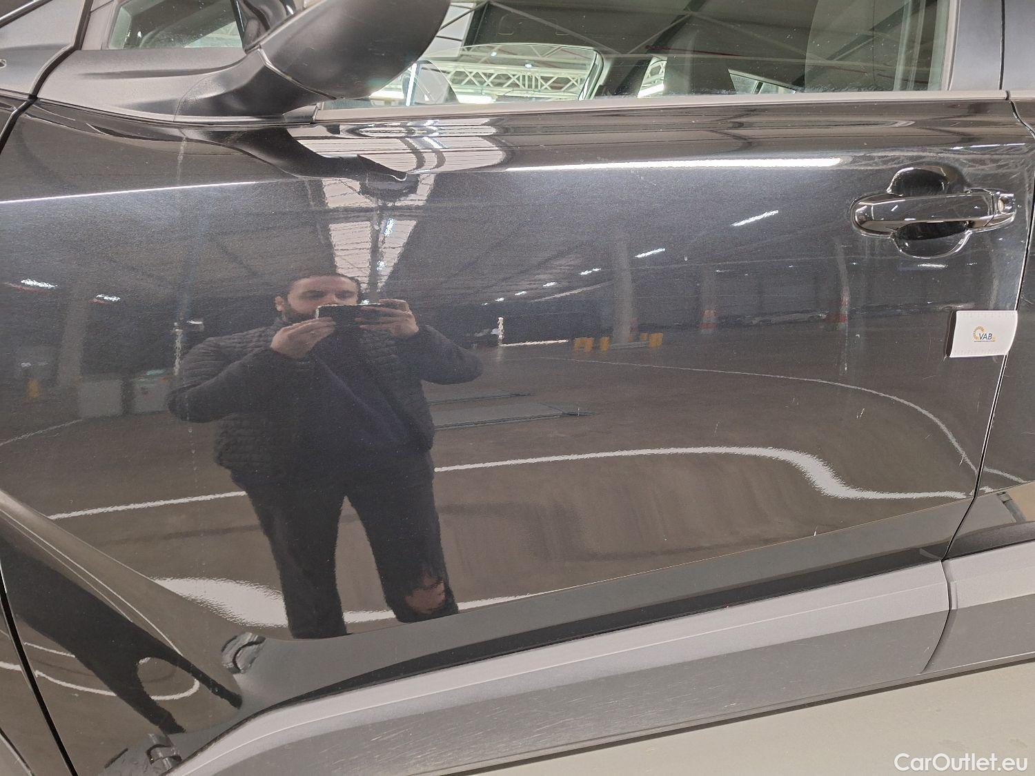  Toyota  C-HR Toyota,  '16, Toyota  1.8 VVT i-Hybrid C-Enter E-CVT 5d #23