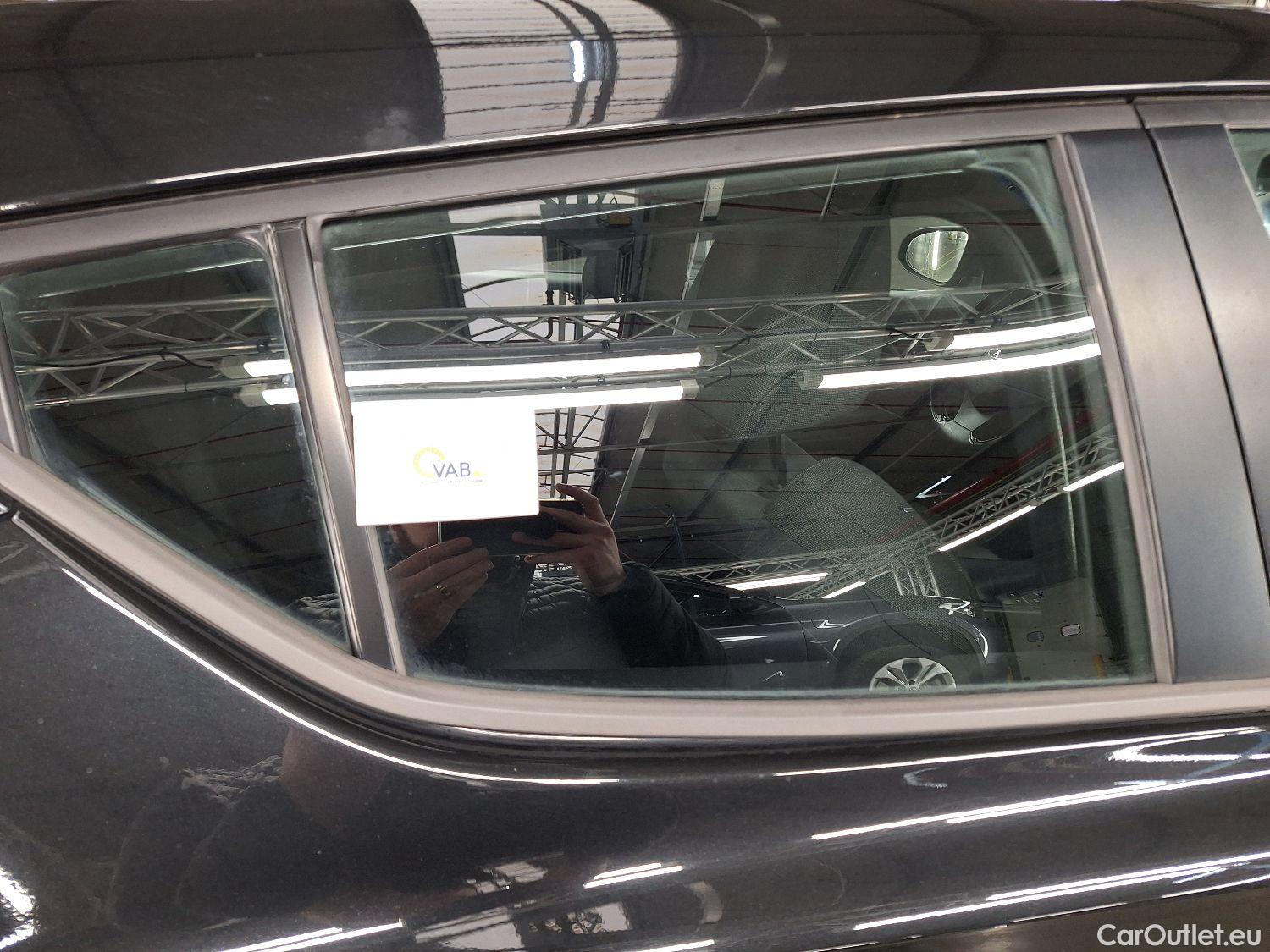  Toyota  C-HR Toyota,  '16, Toyota  1.8 VVT i-Hybrid C-Enter E-CVT 5d #28