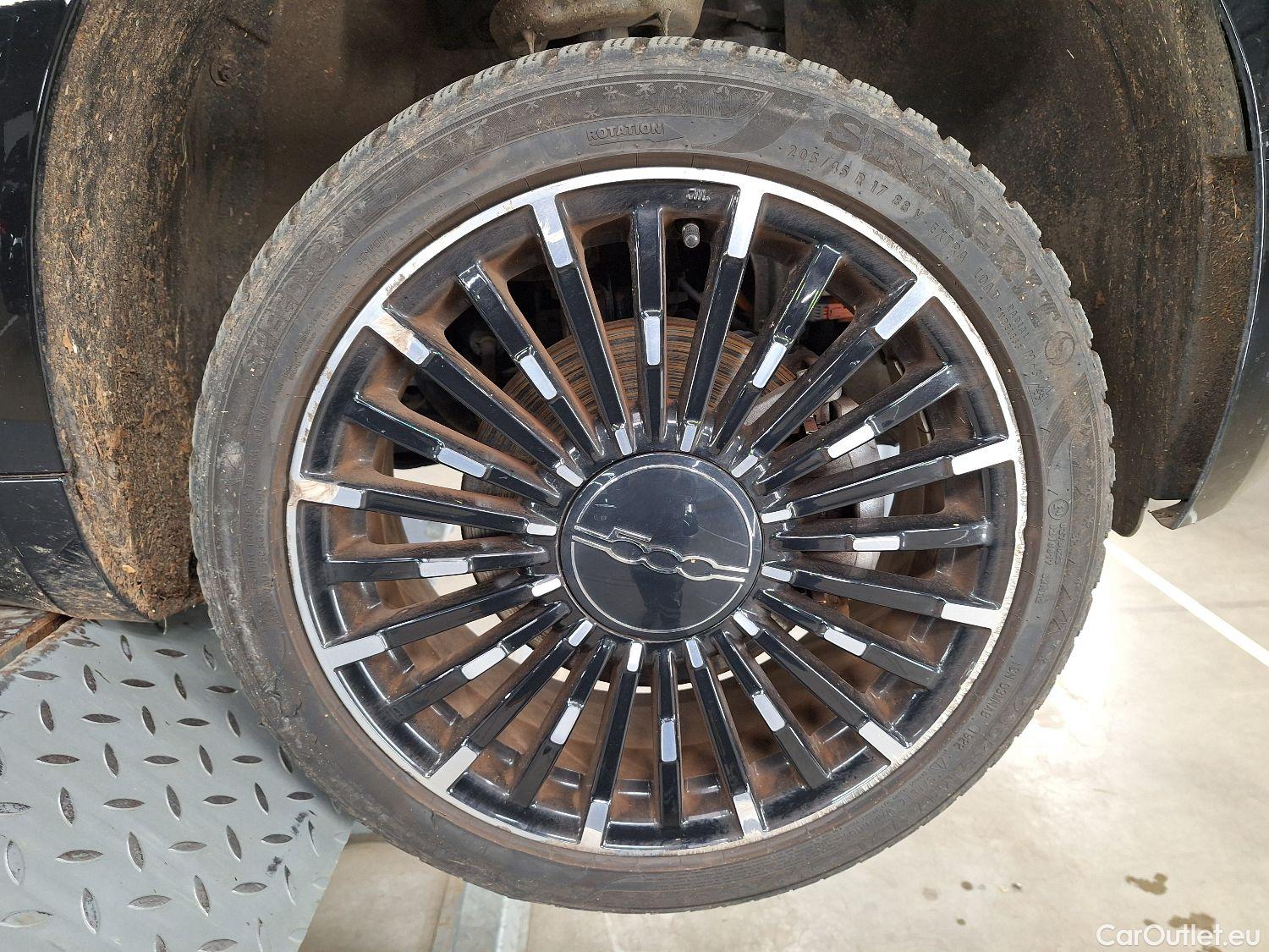  Fiat  500 Fiat, C '15 BEV, Fiat C e 42 kWh La Prima 2d #13