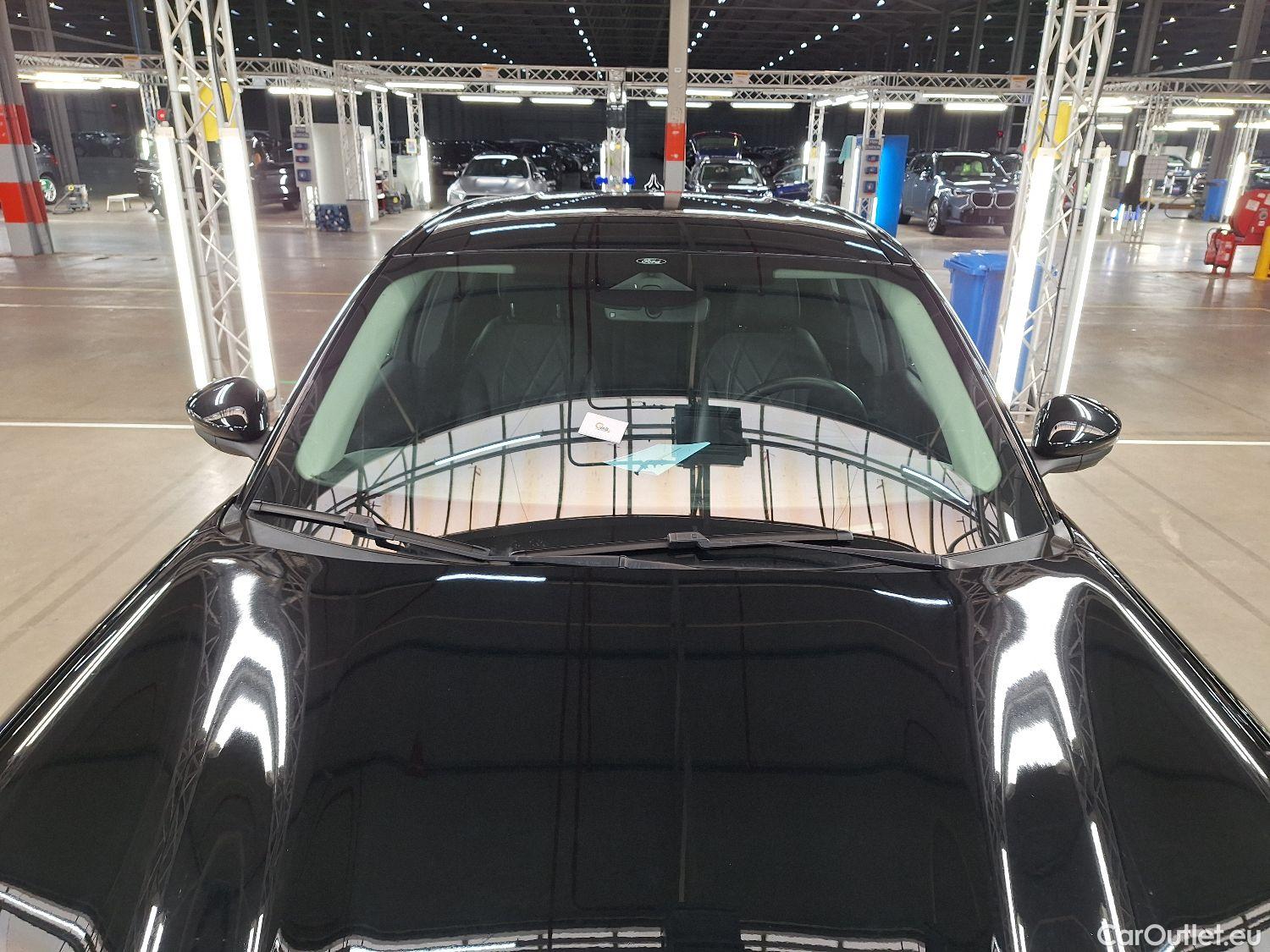  Ford  Mustang Ford,  '20 BEV, Ford  Mach-E 76kWh 221kW Standard Range RWD #4