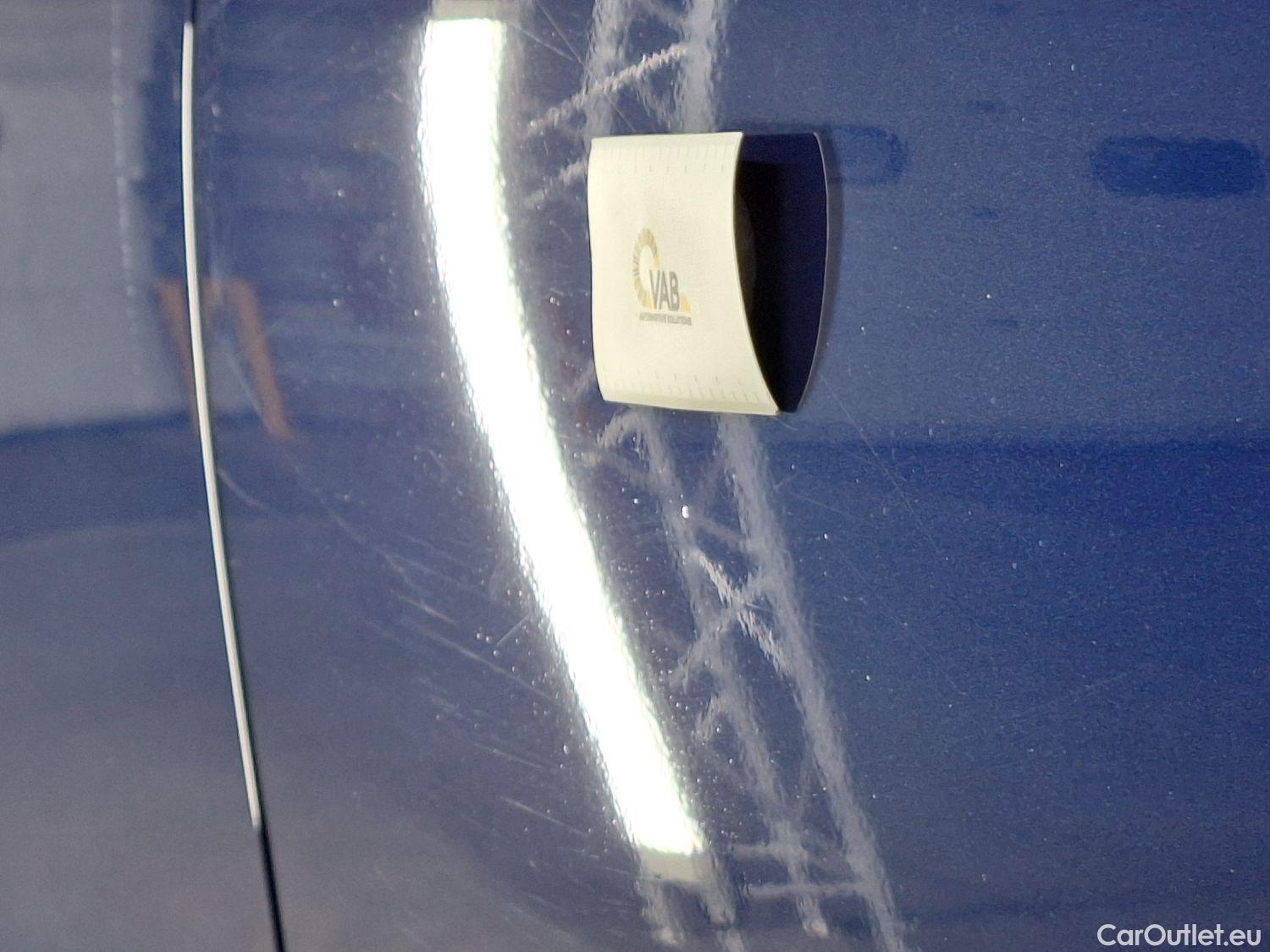  Volkswagen  ID.4 VW,  '20 BEV, Volkswagen  77 kWh - Business 5d #7