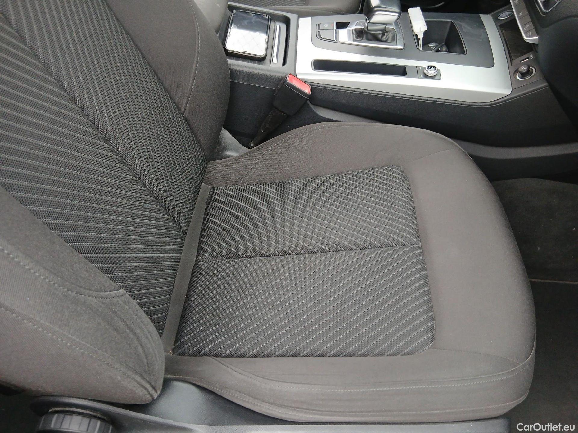  Land Rover  Discovery AUDI Q5 / 2020 / 5P / todoterreno Advanced 35 TDI 120kW S tronic (AC2) #40