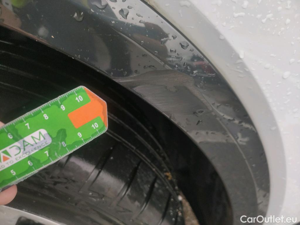  Audi  Q2 AUDI  / 2016 / 5P / todoterreno Design 30 TFSI 85kW (116CV) #18