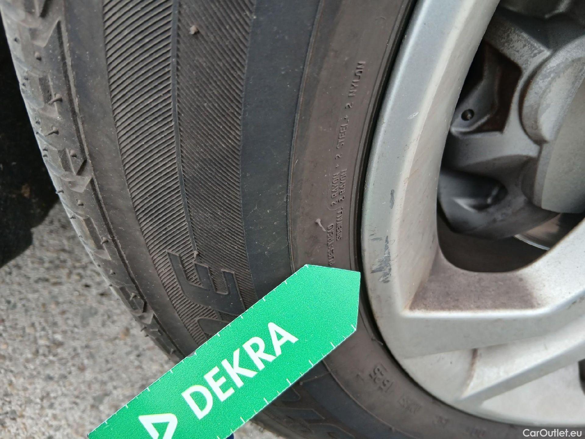  Land Rover  Discovery AUDI Q5 / 2020 / 5P / todoterreno Advanced 35 TDI 120kW S tronic (AC2) #37