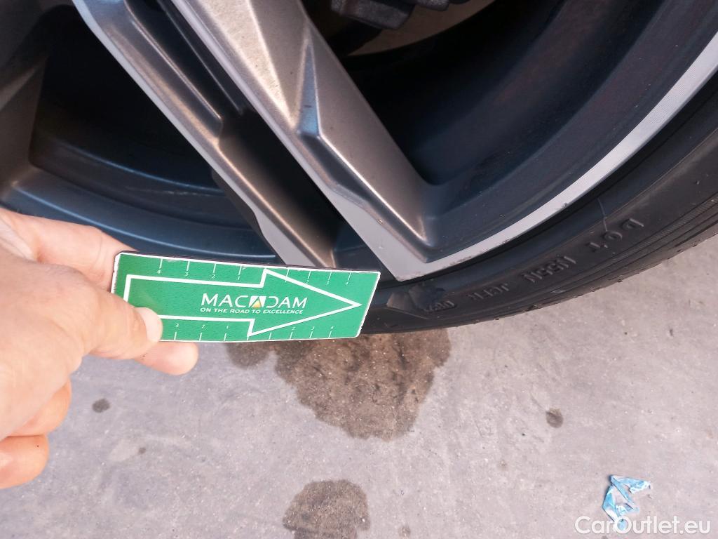  Bmw  Serie 2 BMW  / 2019 / 4P / sedán 220dA Gran Coupe #9