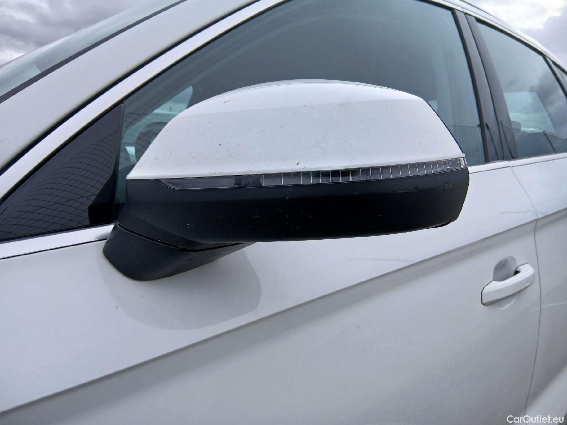  Land Rover  Discovery AUDI Q5 / 2020 / 5P / todoterreno Advanced 35 TDI 120kW S tronic (AC2) #17