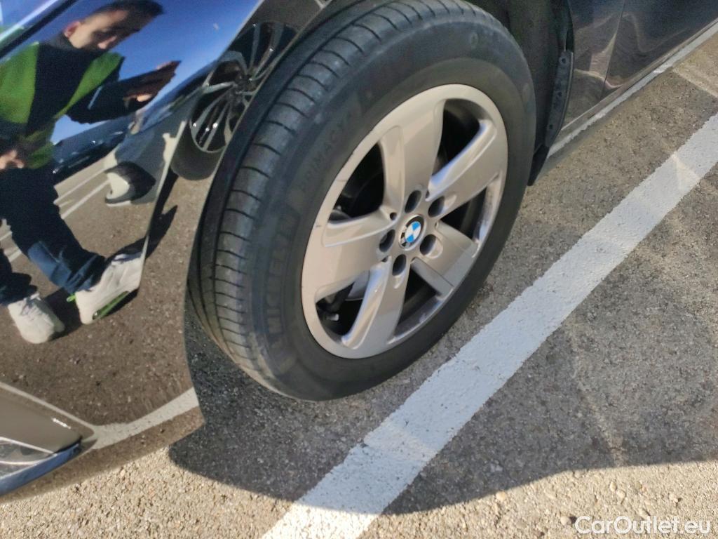  Bmw  Serie 1 BMW  / 2019 / 5P / berlina con portón 116d #10