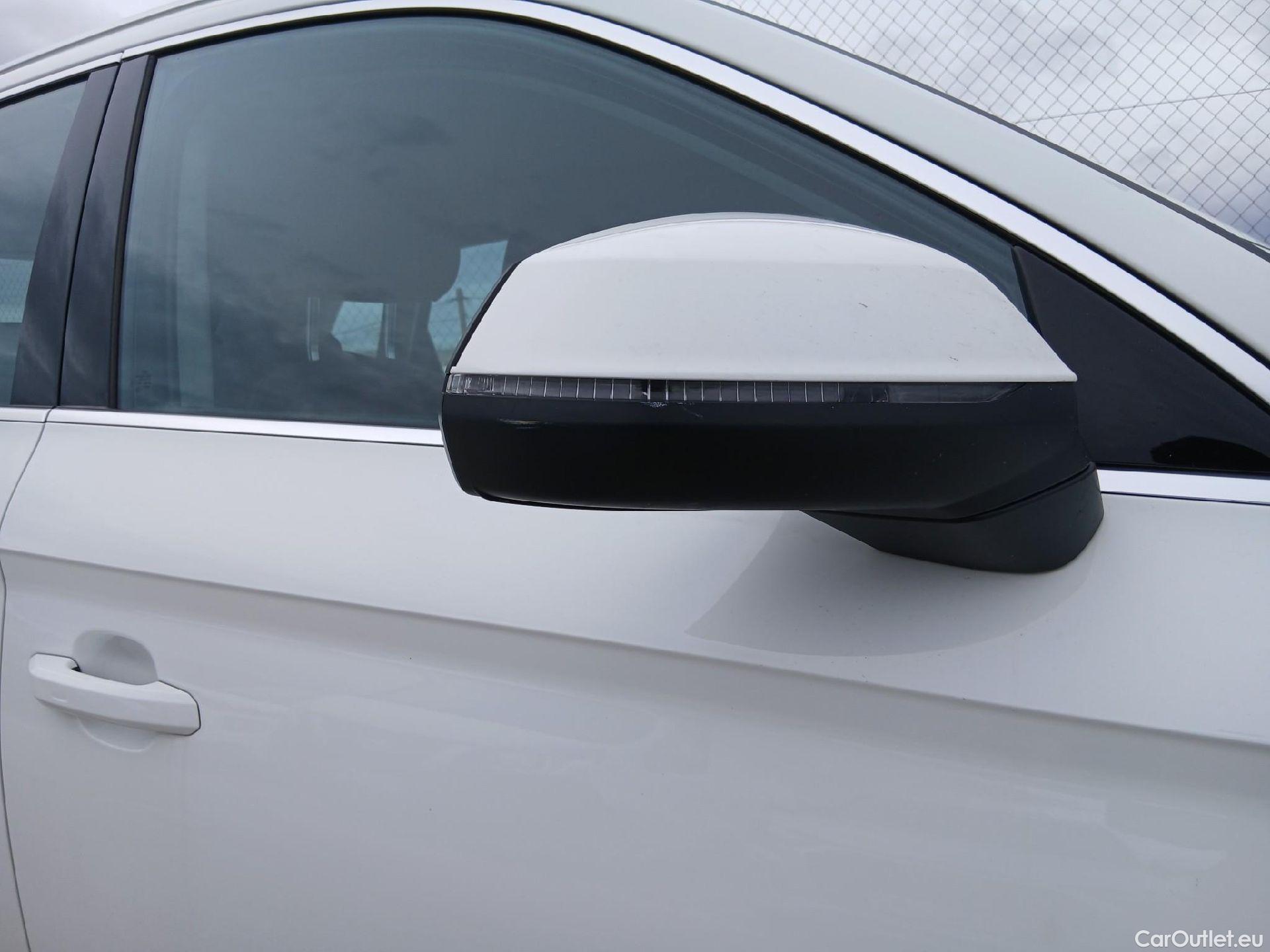  Land Rover  Discovery AUDI Q5 / 2020 / 5P / todoterreno Advanced 35 TDI 120kW S tronic (AC2) #34