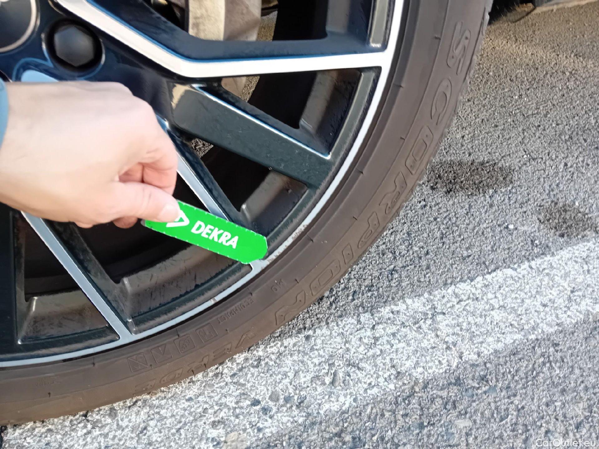  Audi  Q5 AUDI  / 2020 / 5P / todoterreno Black line 40 TDI 150kW quattro-ultra #9