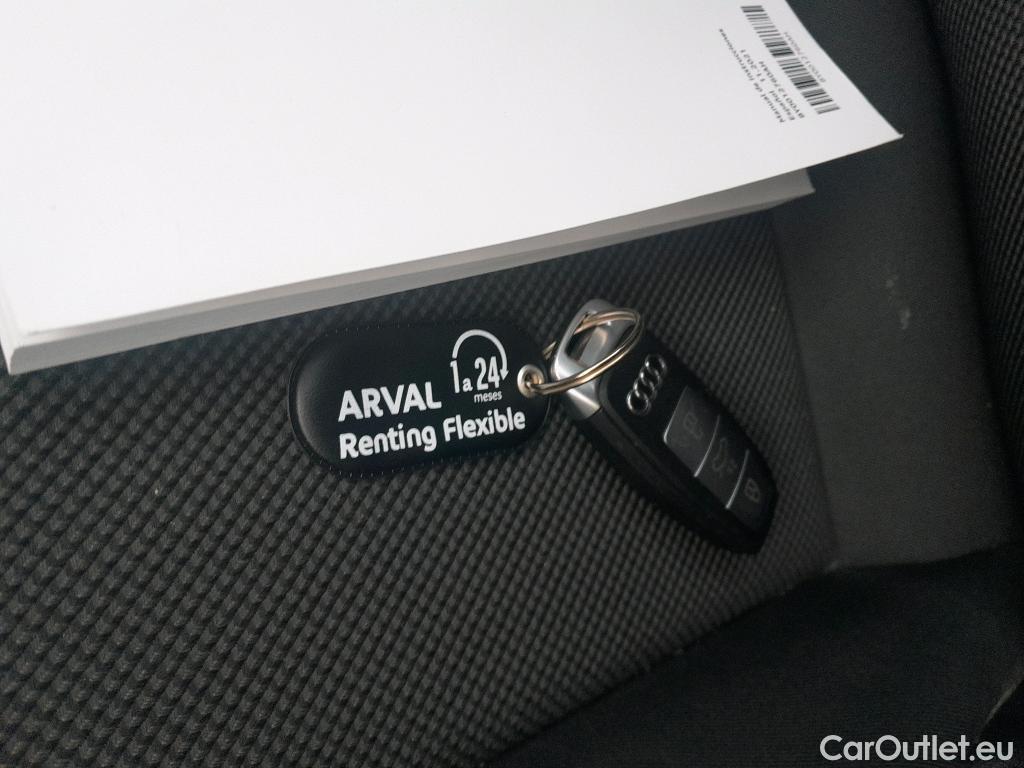  Audi  A3 AUDI  / 2020 / 5P / berlina con portón Sportback 30 TFSI 81kW (110CV) S tronic #1