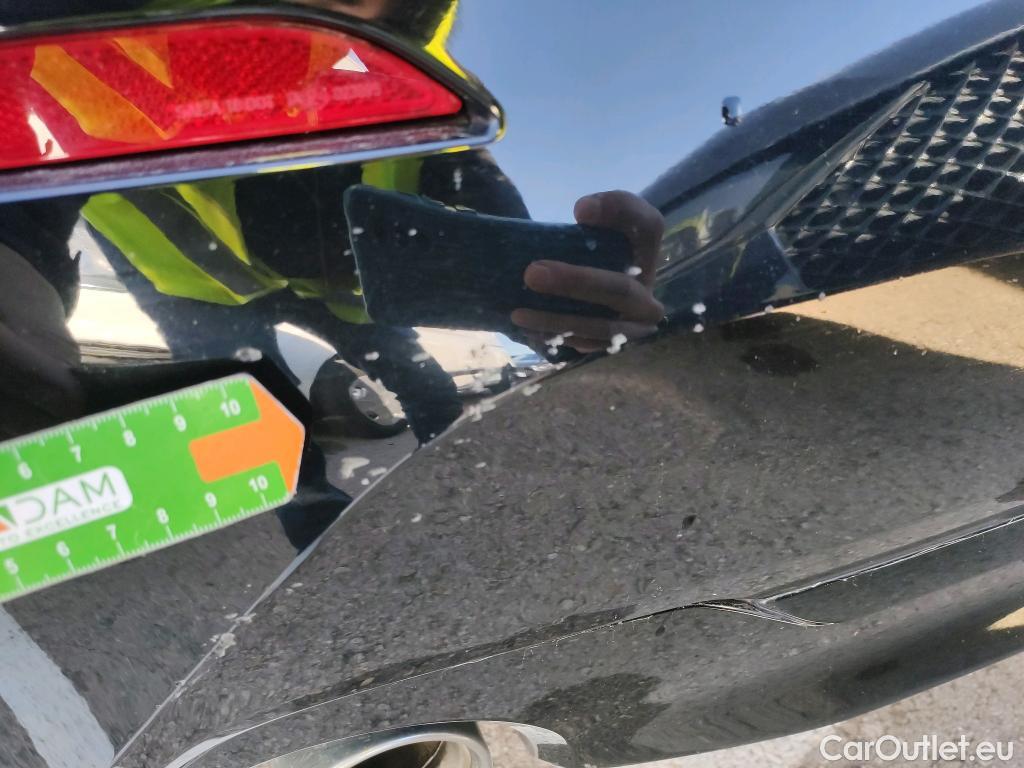  Bmw  Serie 1 BMW  / 2019 / 5P / berlina con portón 116d #17