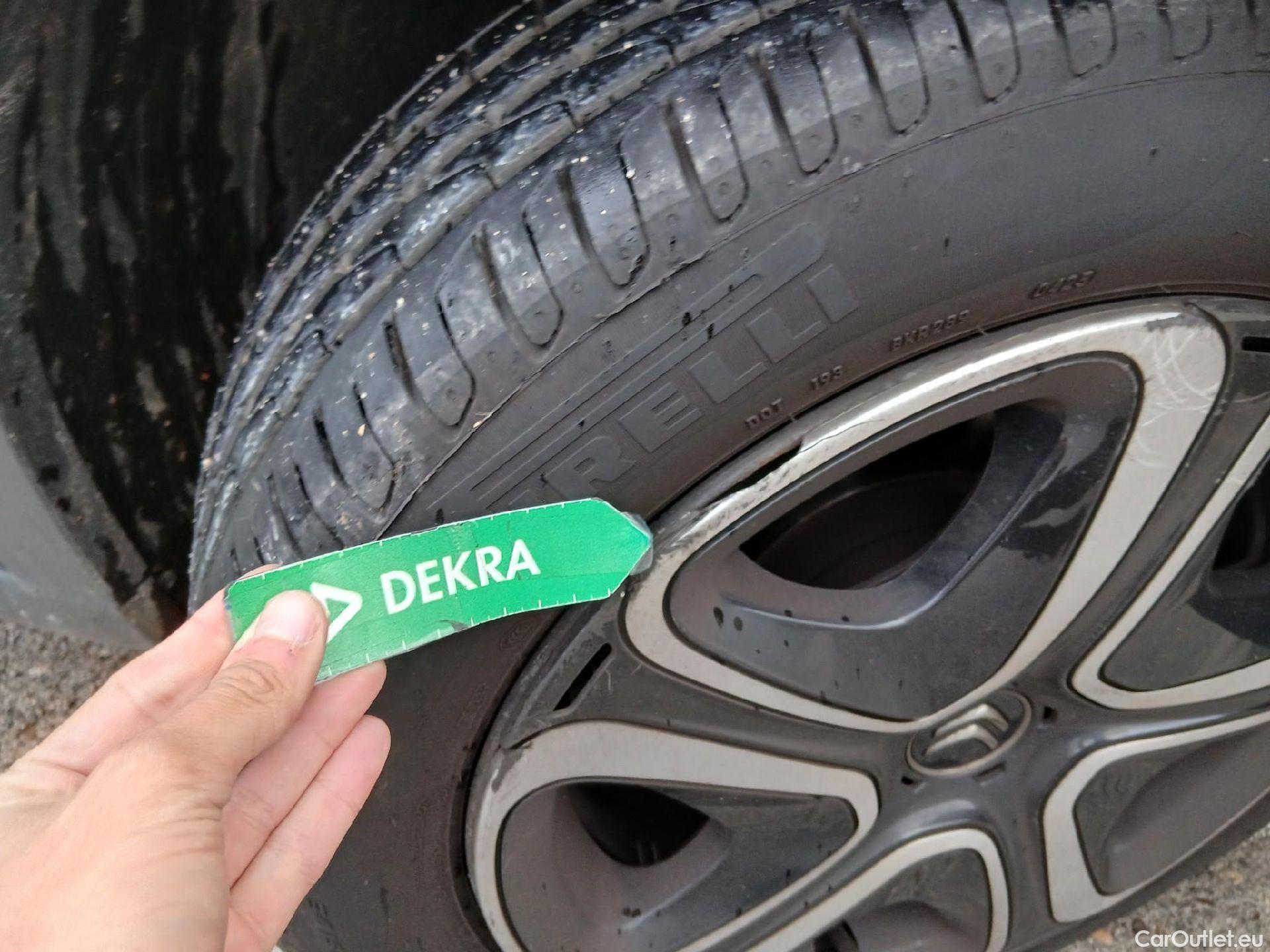  Citroen  C3 CITROEN  / 2020 / 5P / berlina con portón BlueHDi 75KW (100CV) S&S FEEL #48