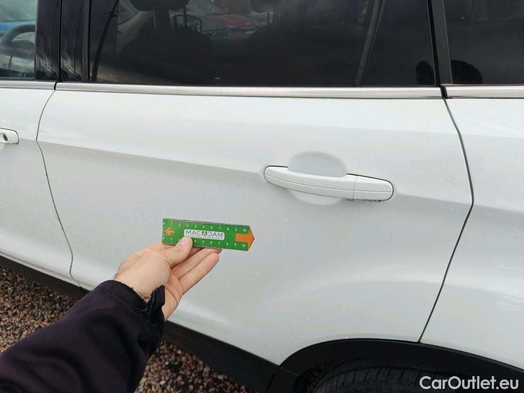  Ford  Kuga FORD  / 2016 / 5P / todoterreno 1.5 EcoBoost 88kW 4x2 Trend+ (CX) #25