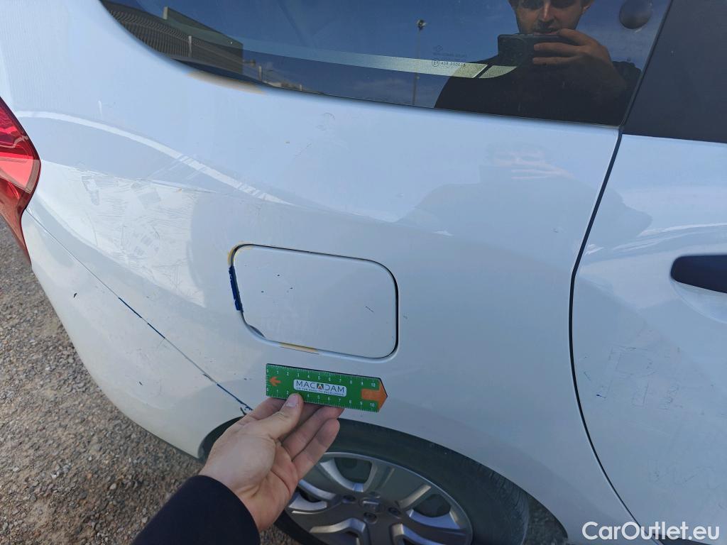  Dacia  Lodgy DACIA  / 2012 / 5P / monovolumen compacto Comfort Blue dCi 70kW (95CV) 7Pl - 18 #25