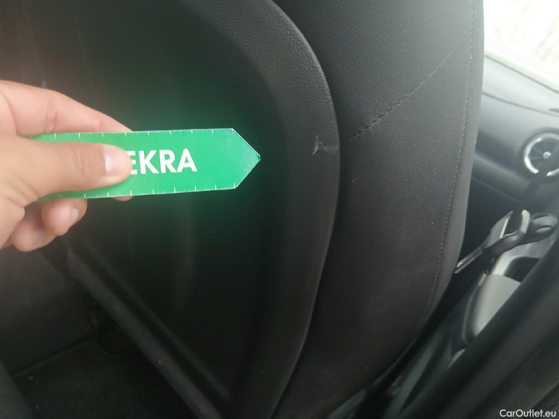  Hyundai  Konna HYUNDAI Kona / 2020 / 5P / todoterreno 1.0 TGDI Maxx 4X2 #6