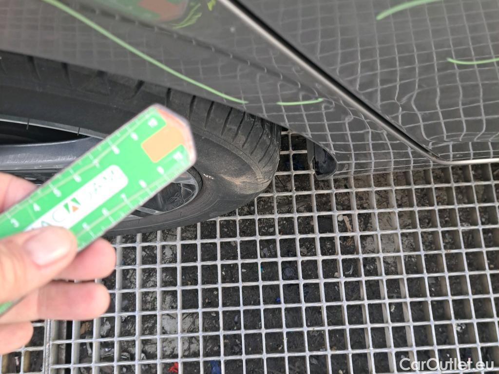  Hyundai  i20 HYUNDAI  / 2020 / 5P / berlina con portón 1.0 TGDI 74kW (100CV) SLX #12