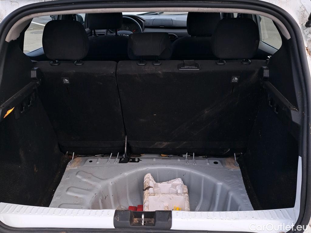  Dacia  Sandero DACIA  / 2020 / 5P / berlina con portón Stepway Essential TCe 67kW (90V) #21