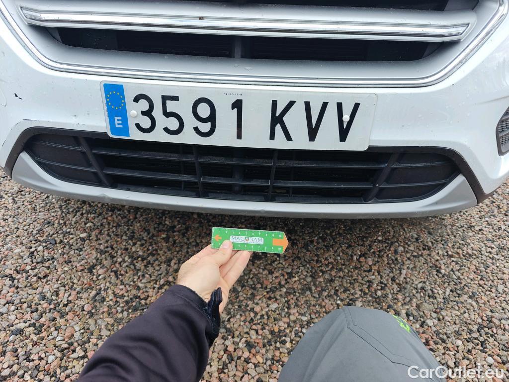  Ford  Kuga FORD  / 2016 / 5P / todoterreno 1.5 EcoBoost 88kW 4x2 Trend+ (CX) #44