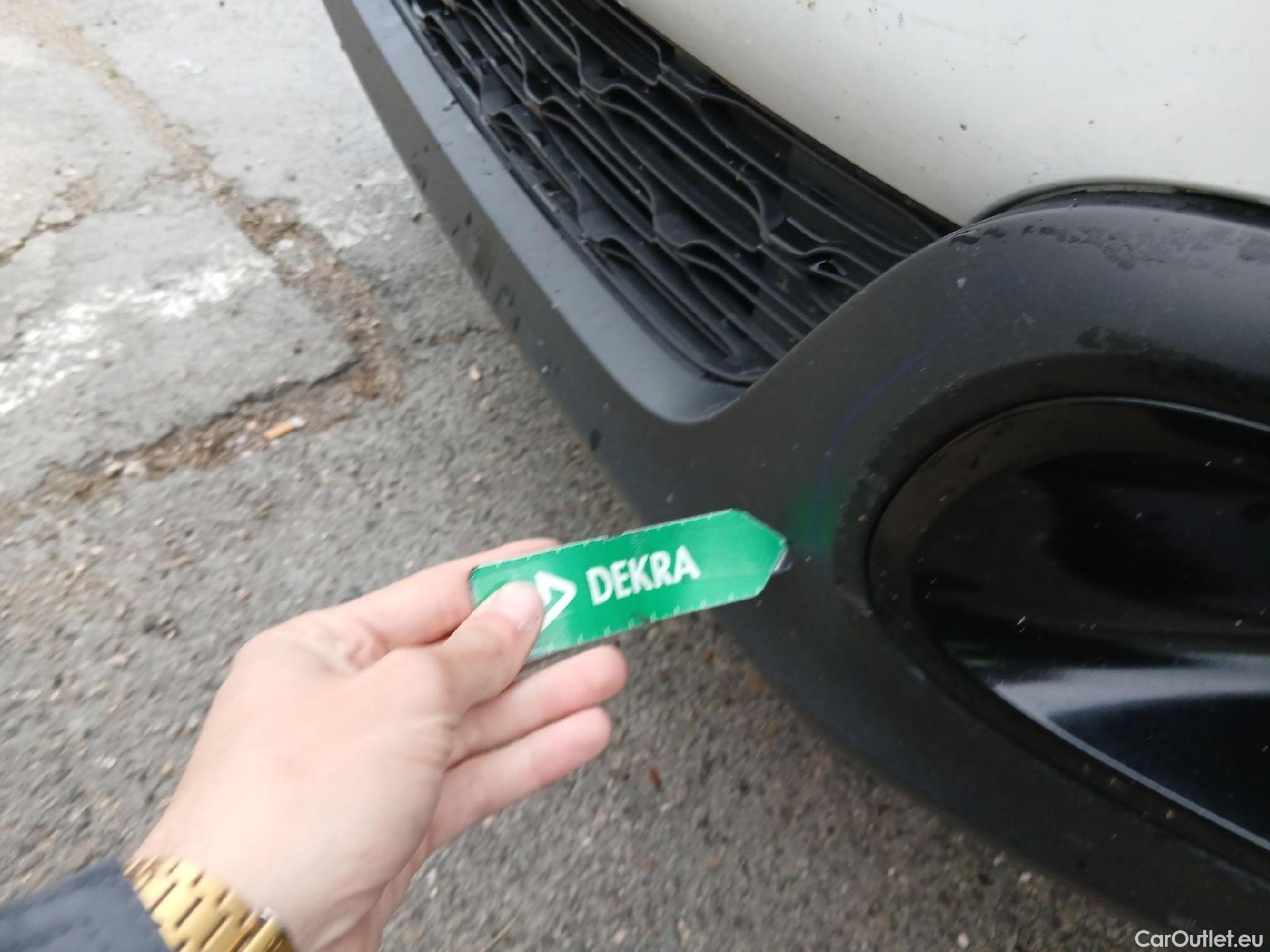  Citroen  C3 CITROEN  / 2020 / 5P / berlina con portón BlueHDi 75KW (100CV) S&S FEEL #17