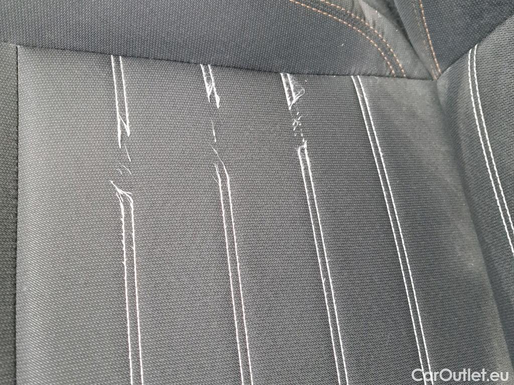  Dacia  Sandero DACIA  / 2020 / 5P / berlina con portón Stepway Essential TCe 67kW (90V) #12