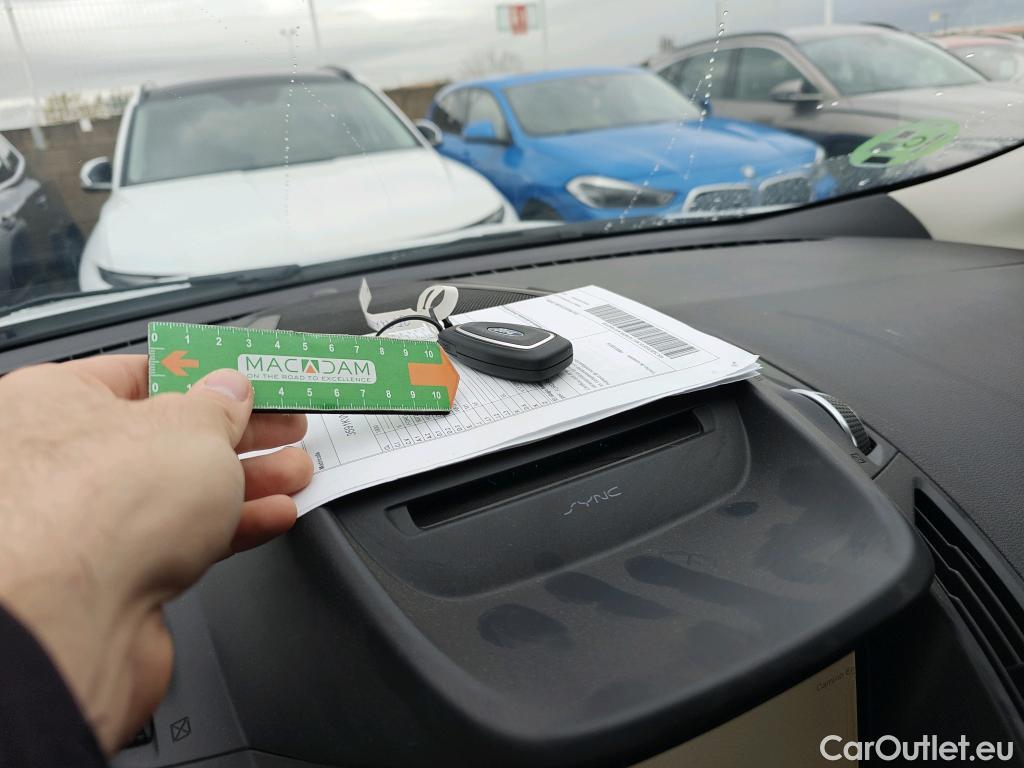  Ford  Kuga FORD  / 2016 / 5P / todoterreno 1.5 EcoBoost 88kW 4x2 Trend+ (CX) #8