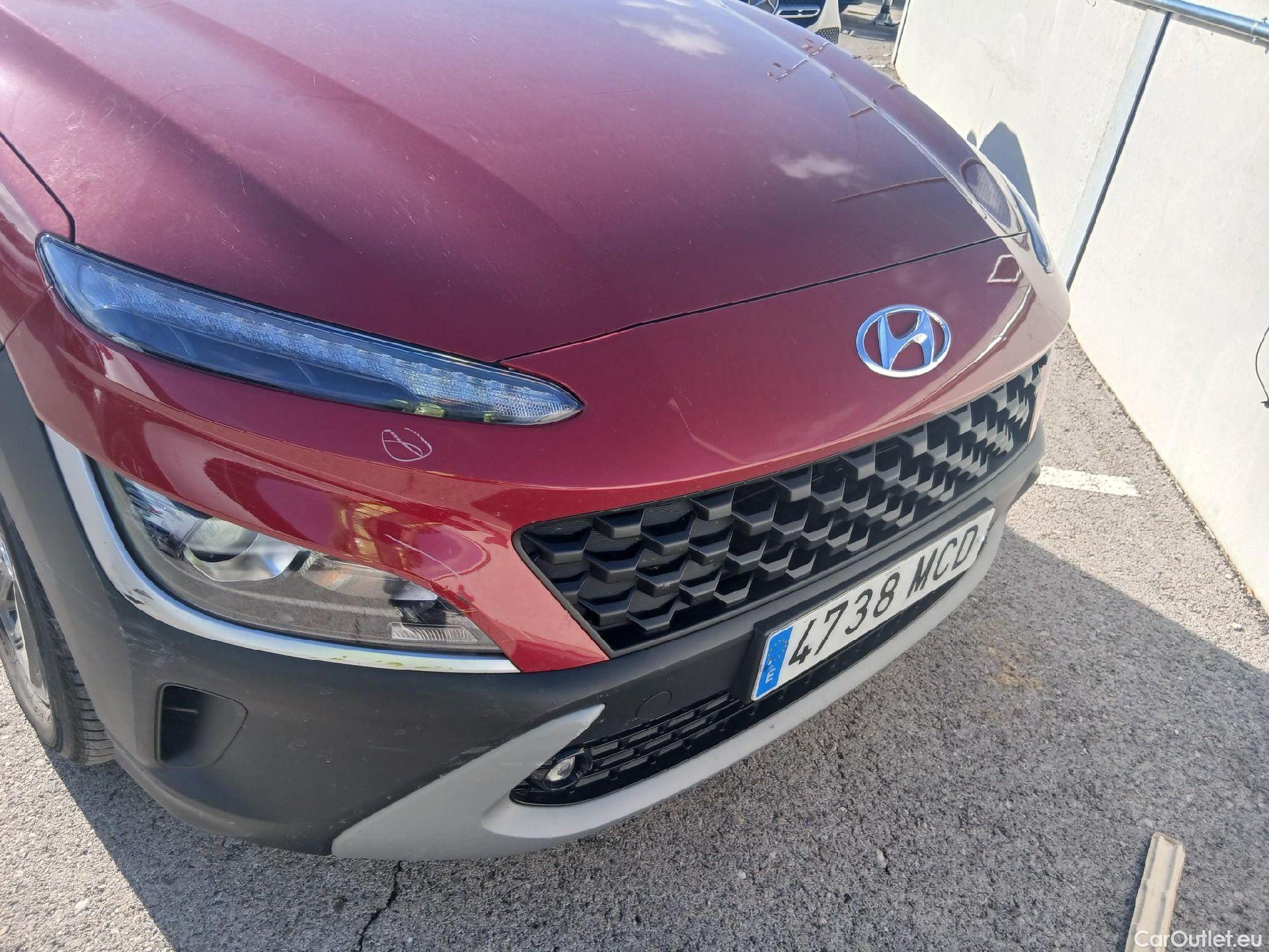  Hyundai  Konna HYUNDAI Kona / 2020 / 5P / todoterreno 1.6 GDI HEV Maxx DCT #3