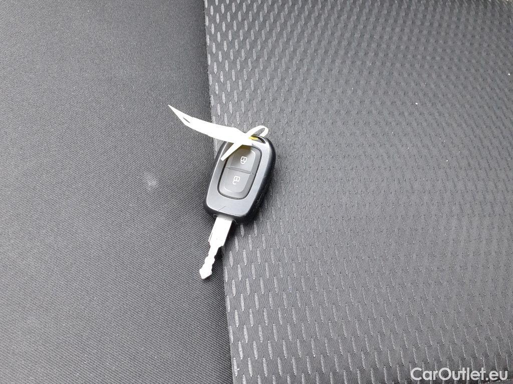  Dacia  Duster DACIA  / 2018 / 5P / todoterreno Comfort Blue dCi 85kW (115CV) 4X4 #2