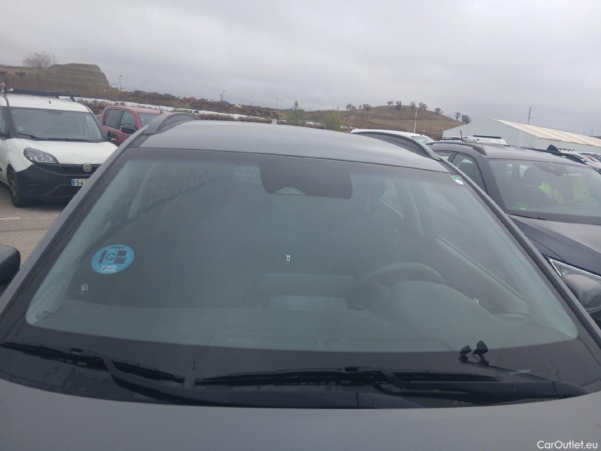  Hyundai  Konna HYUNDAI Kona / 2020 / 5P / todoterreno 1.0 TGDI Maxx 4X2 #17