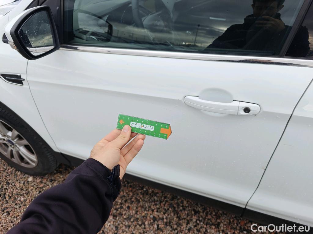  Ford  Kuga FORD  / 2016 / 5P / todoterreno 1.5 EcoBoost 88kW 4x2 Trend+ (CX) #28