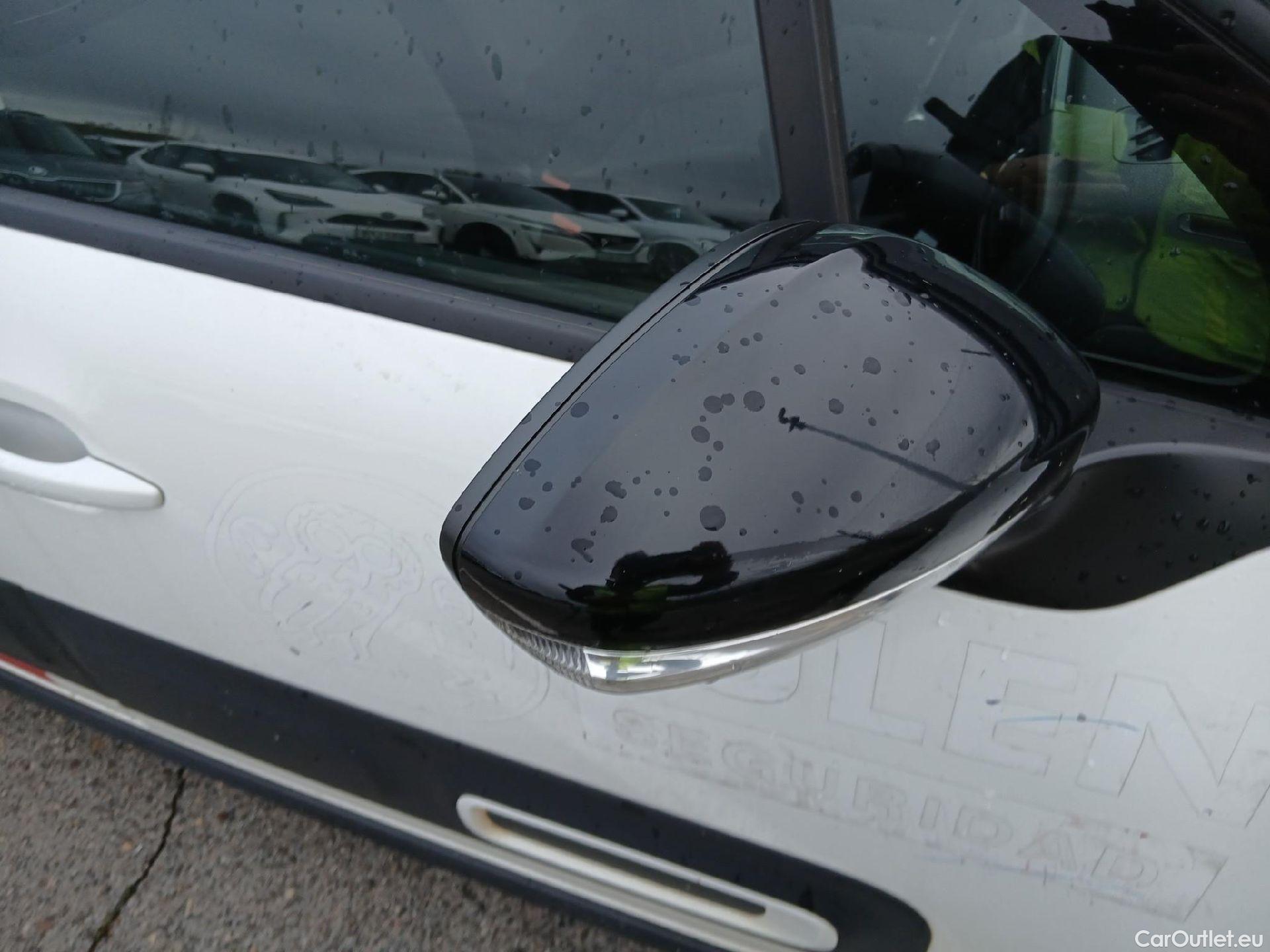  Citroen  C3 CITROEN  / 2020 / 5P / berlina con portón BlueHDi 75KW (100CV) S&S FEEL #46