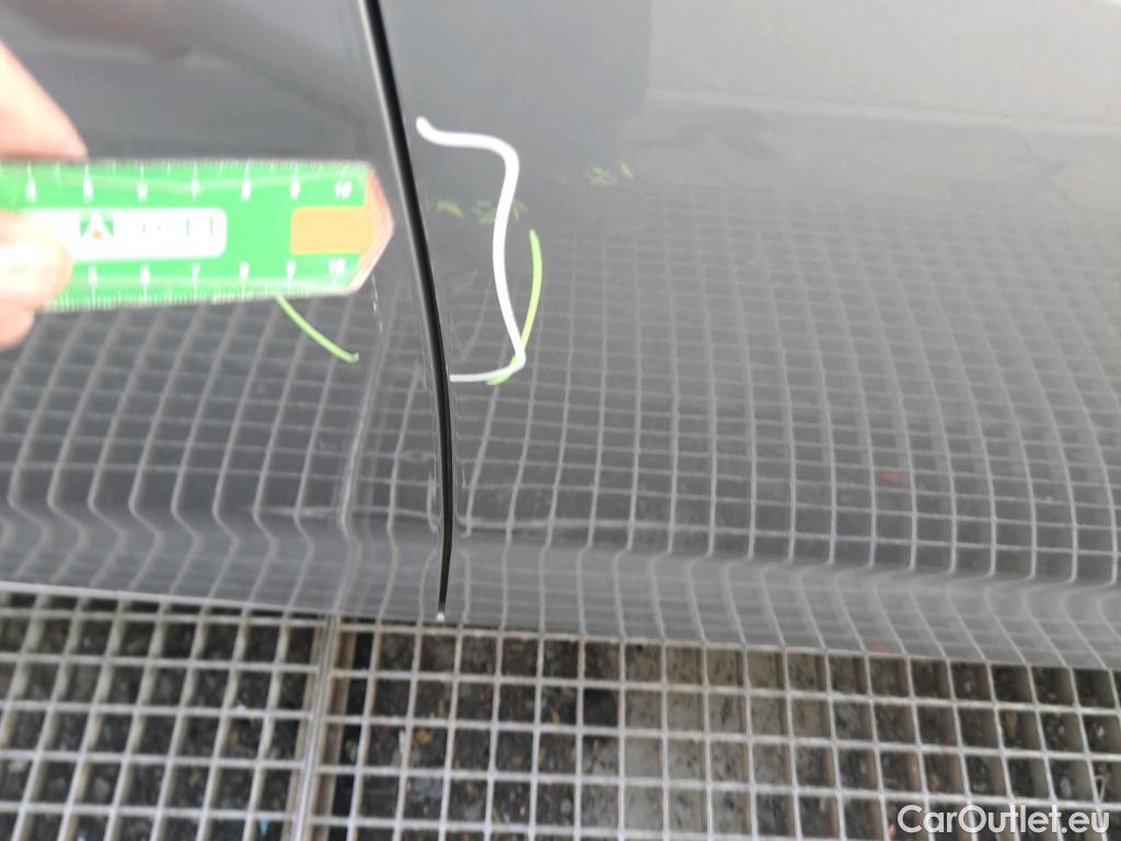  Hyundai  i20 HYUNDAI  / 2020 / 5P / berlina con portón 1.0 TGDI 74kW (100CV) SLX #4