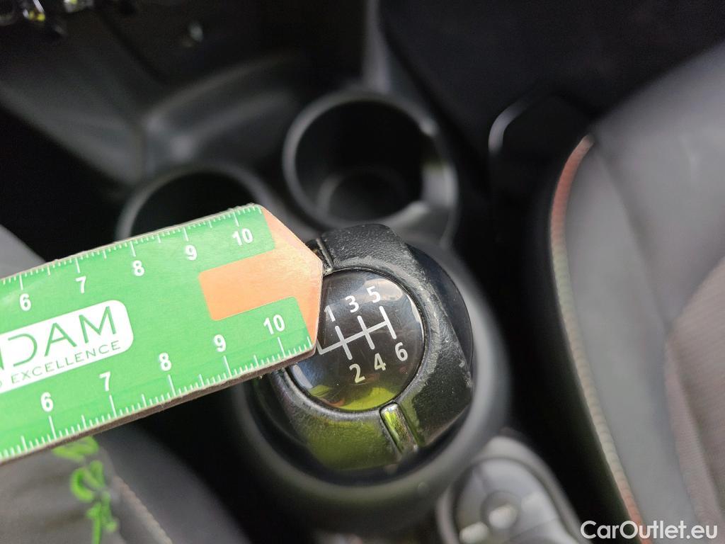  Mini  Cooper MINI MINI / 2014 / 5P / berlina con portón ONE 5 PUERTAS (CX) #18