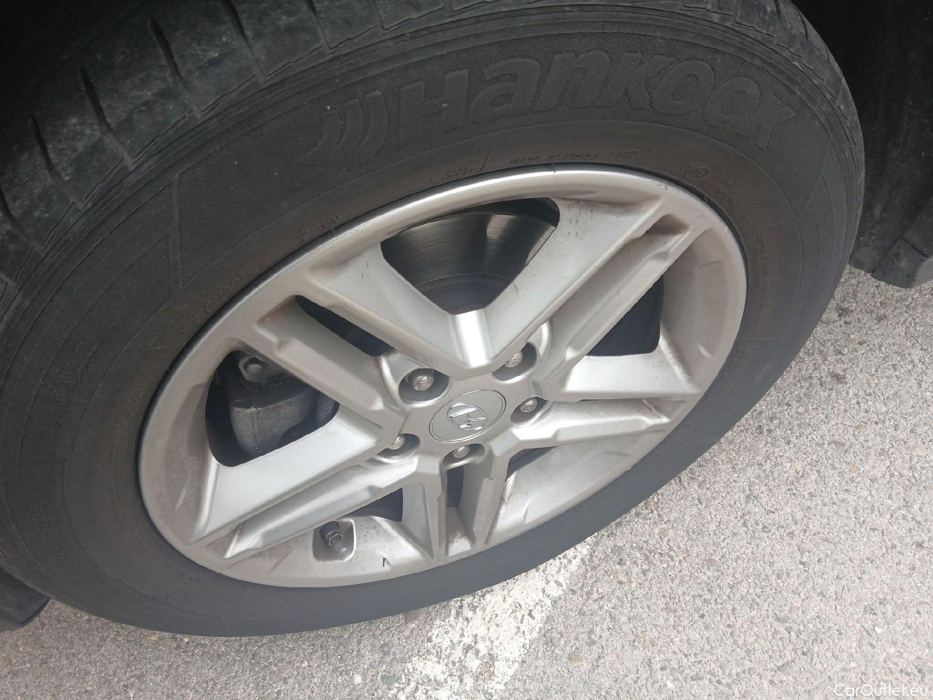  Hyundai  Konna HYUNDAI Kona / 2020 / 5P / todoterreno 1.0 TGDI Maxx 4X2 #21