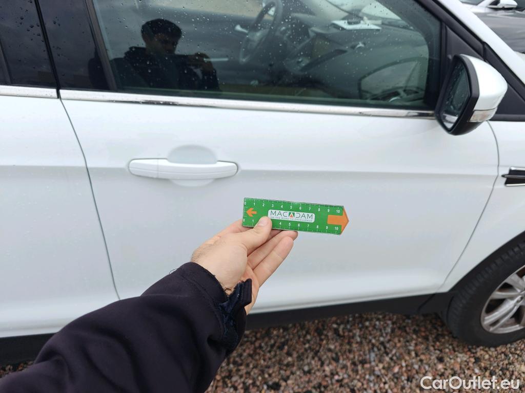  Ford  Kuga FORD  / 2016 / 5P / todoterreno 1.5 EcoBoost 88kW 4x2 Trend+ (CX) #13