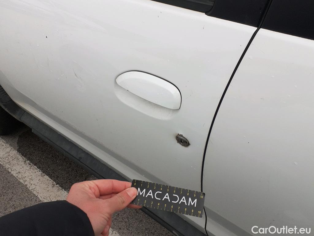  Dacia  Duster DACIA  / 2018 / 5P / todoterreno Comfort Blue dCi 85kW (115CV) 4X4 #3