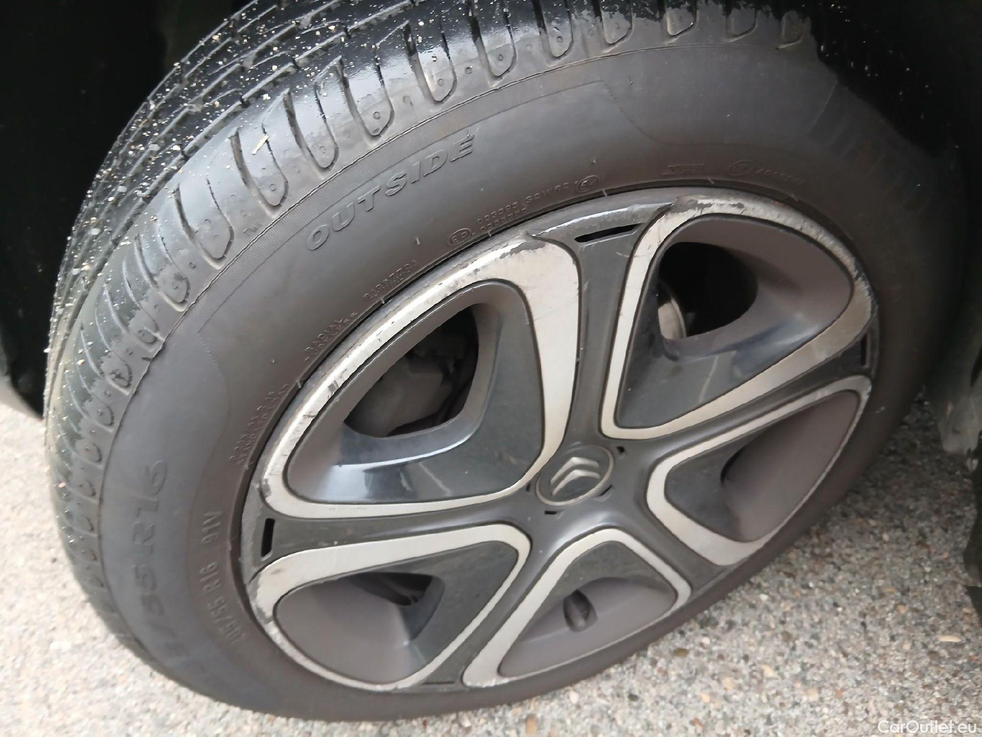  Citroen  C3 CITROEN  / 2020 / 5P / berlina con portón BlueHDi 75KW (100CV) S&S FEEL #32