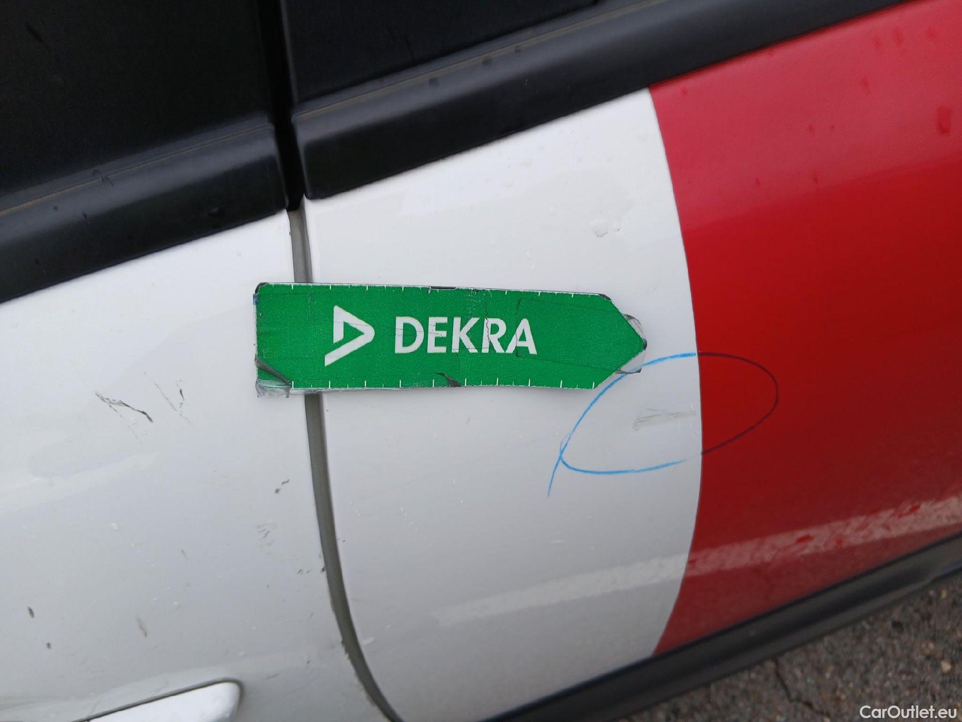  Citroen  C3 CITROEN  / 2020 / 5P / berlina con portón BlueHDi 75KW (100CV) S&S FEEL #30