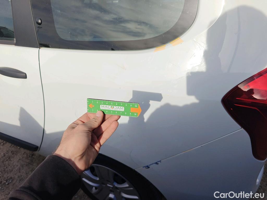  Dacia  Lodgy DACIA  / 2012 / 5P / monovolumen compacto Comfort Blue dCi 70kW (95CV) 7Pl - 18 #22