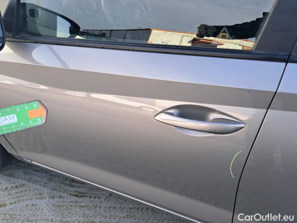  Hyundai  i20 HYUNDAI  / 2020 / 5P / berlina con portón 1.0 TGDI 74kW (100CV) SLX #16