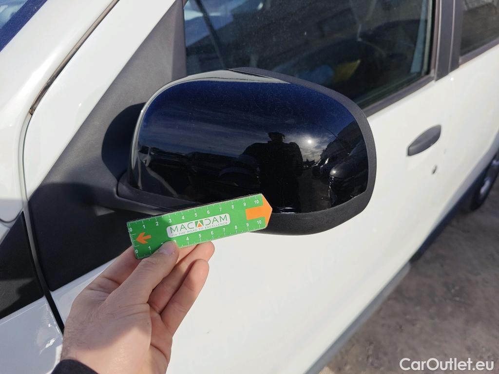  Dacia  Lodgy DACIA  / 2012 / 5P / monovolumen compacto Comfort Blue dCi 70kW (95CV) 7Pl - 18 #49