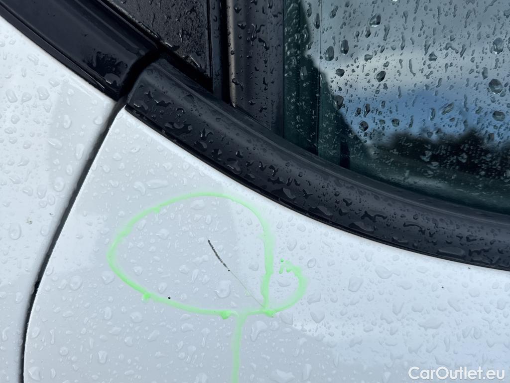  Citroen  C3 CITROEN  / 2016 / 5P / berlina con portón PureTech 60KW (82CV) FEEL (CX) #20