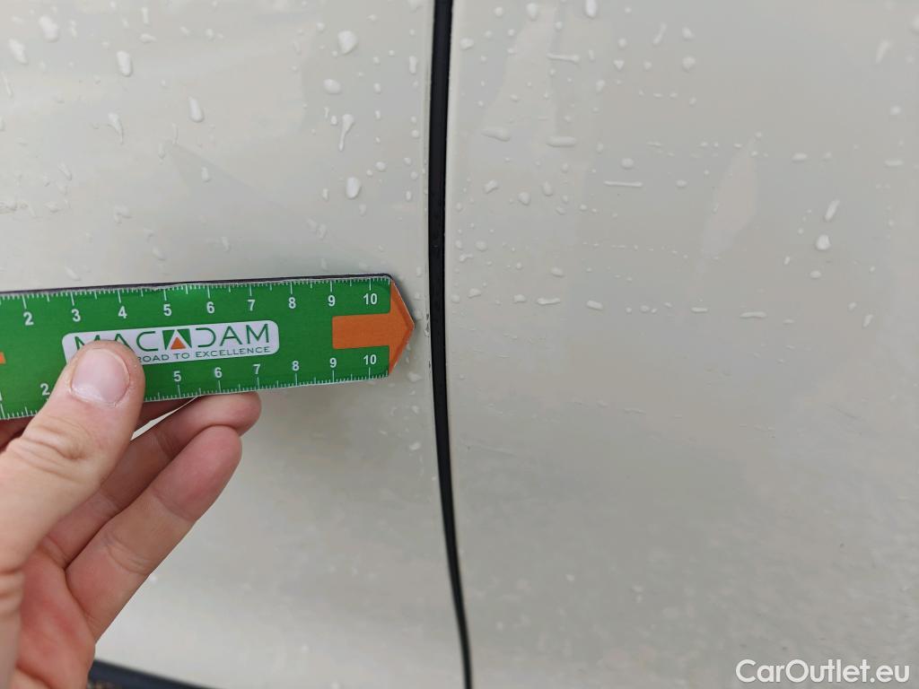  Mini  Cooper MINI MINI / 2014 / 5P / berlina con portón ONE 5 PUERTAS (CX) #3